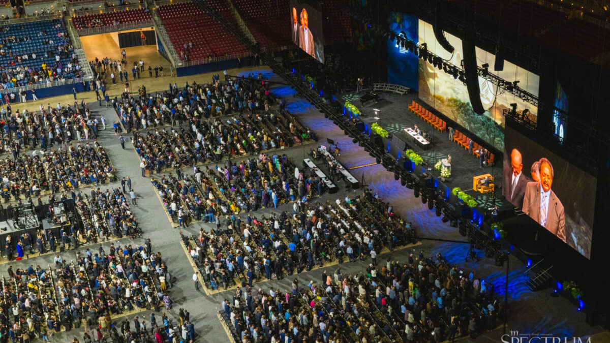 Dia 1 da Assembleia da AG: negacionistas causam disrupção, mas não conseguem desviar a agenda global